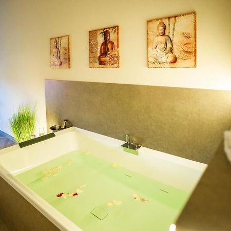Etnic Suite Monopoli Luaran gambar